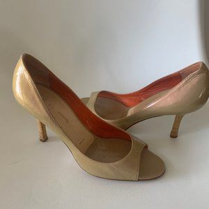 Unique Statement Chic St John Shoe, 8.5